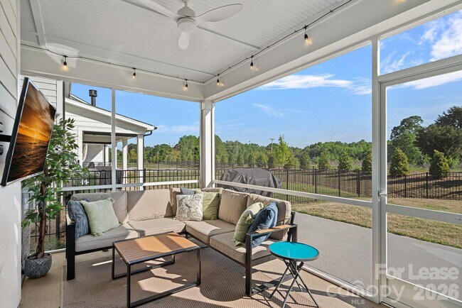 Building Photo - 8604 Bridgegate Dr