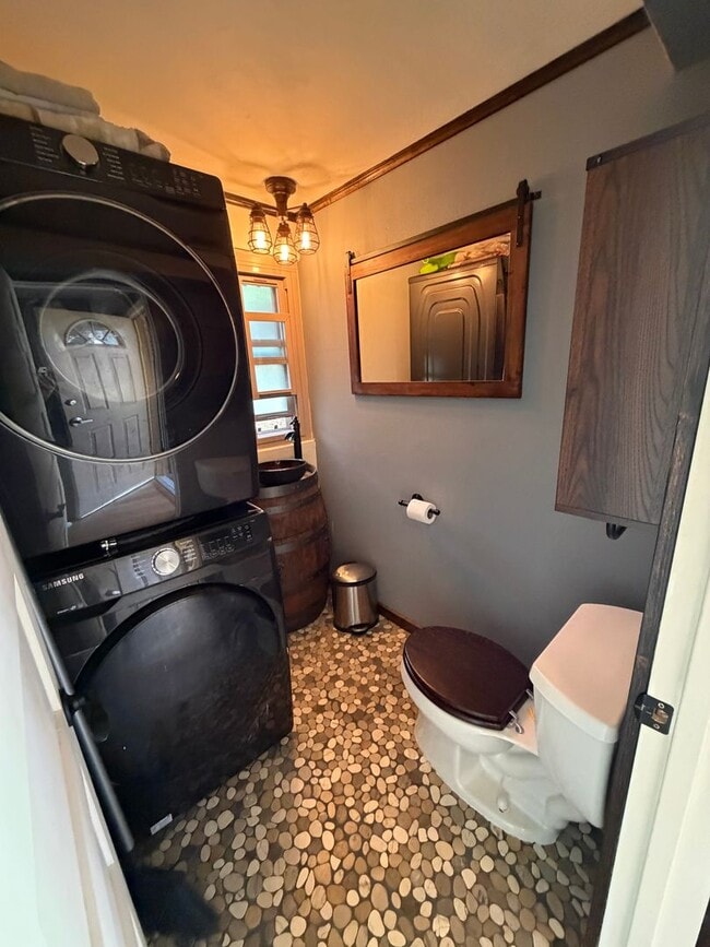 Building Photo - Fully Furnished Condo in the Heart of San Diego | 2 Parking Spaces, In-Unit Laundry, & Luxury Ame...
