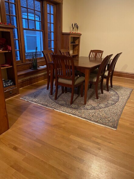 Furnished DR/Common Area - 6042 Pershing Ave