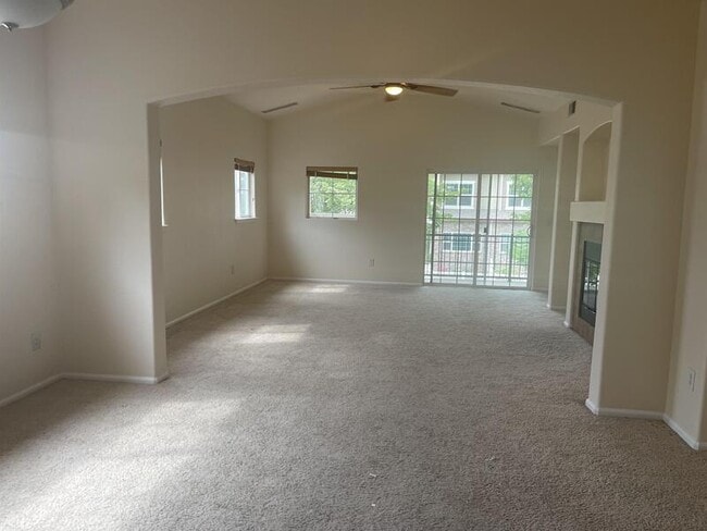 Building Photo - Precision Dr, 3903 Unit F