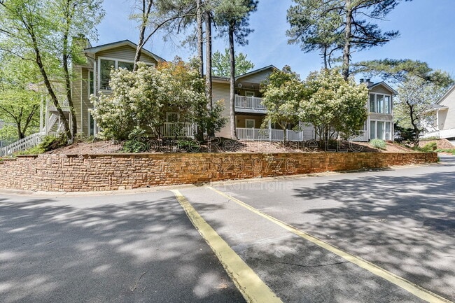 Building Photo - 1210 Augusta Dr