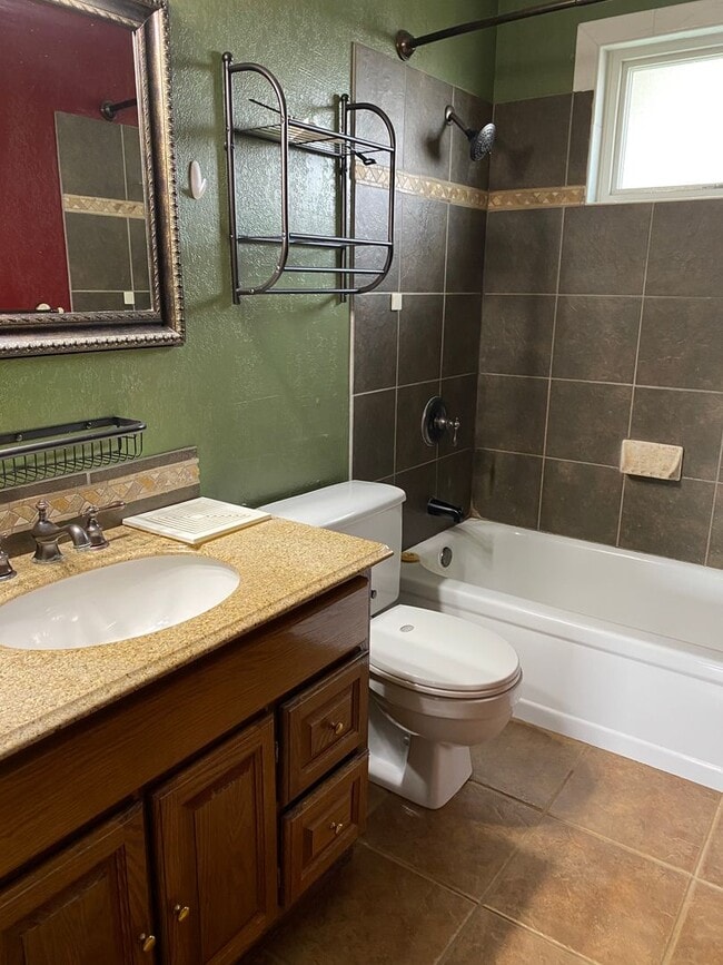 Building Photo - For Rent - Available May 2026