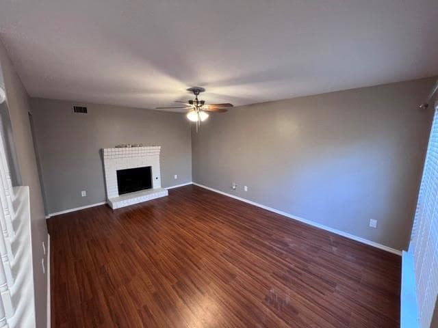 Building Photo - 584 Lake Forest Dr