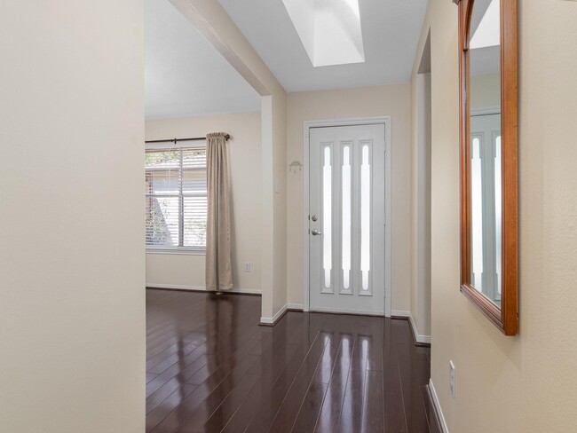 Building Photo - 4318 Pinewood Park Dr