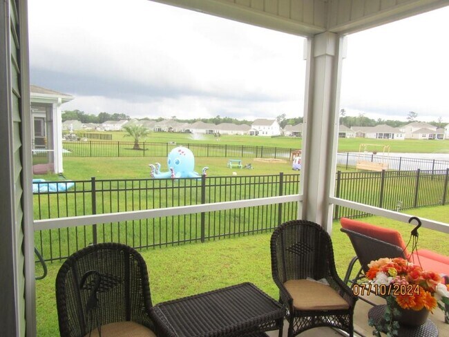 Building Photo - 2155 Ainsley Dr