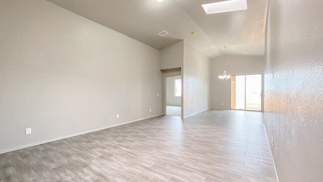 Building Photo - 343 Berwick Pl