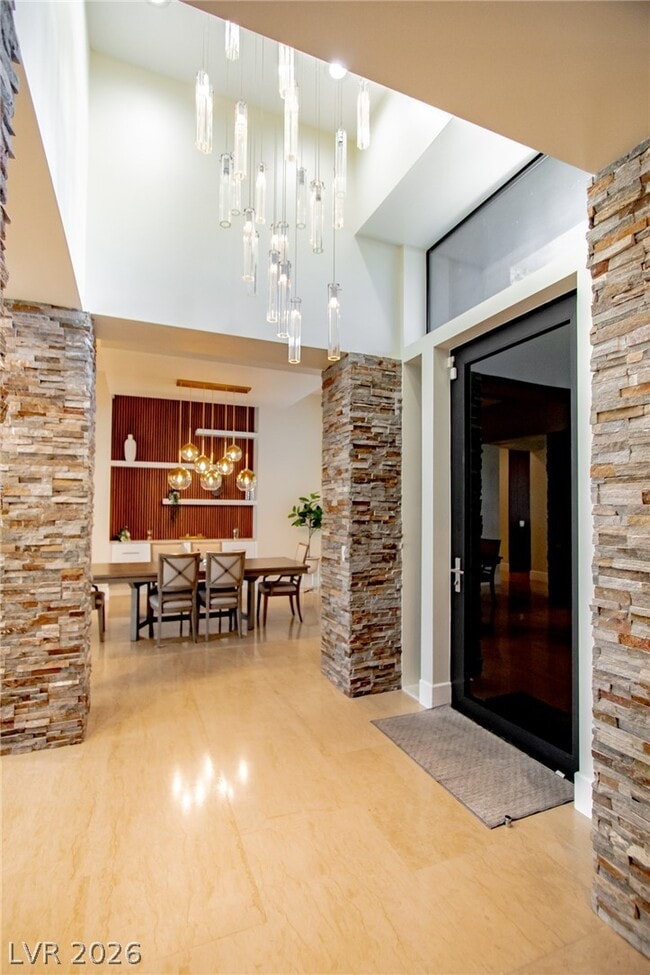 Building Photo - 69 Hawk Ridge Dr