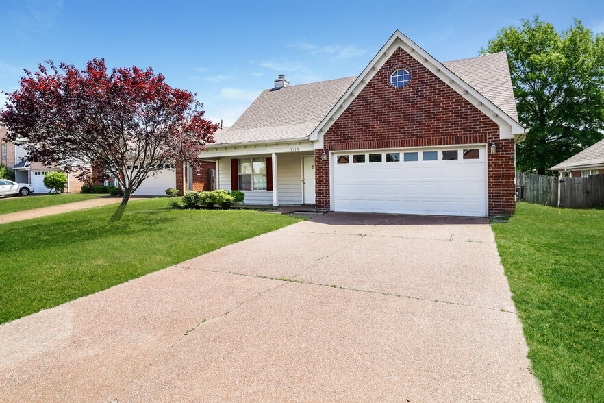 Building Photo - 9115 Park Crest Dr