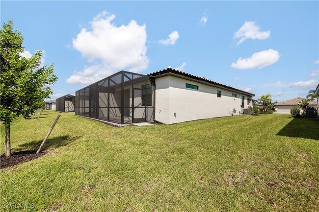 Building Photo - 19597 Hinkley Dr