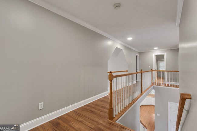 Building Photo - 135 Handshaker Ct