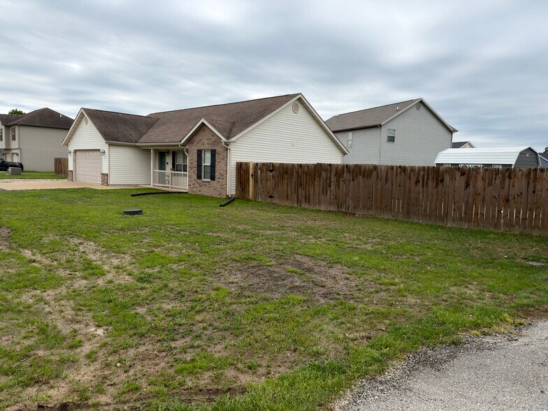 Building Photo - 23247 Righteous Ln