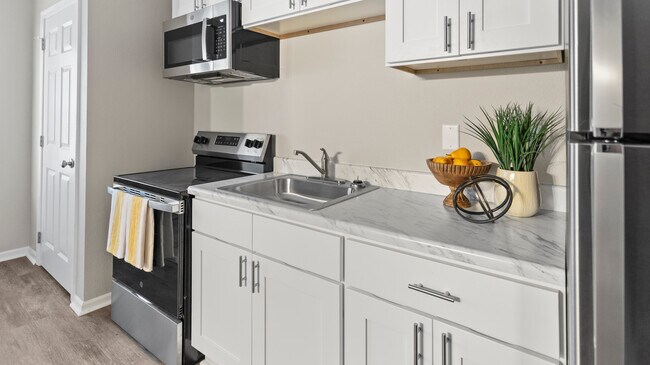 Building Photo - The Flats on 39th