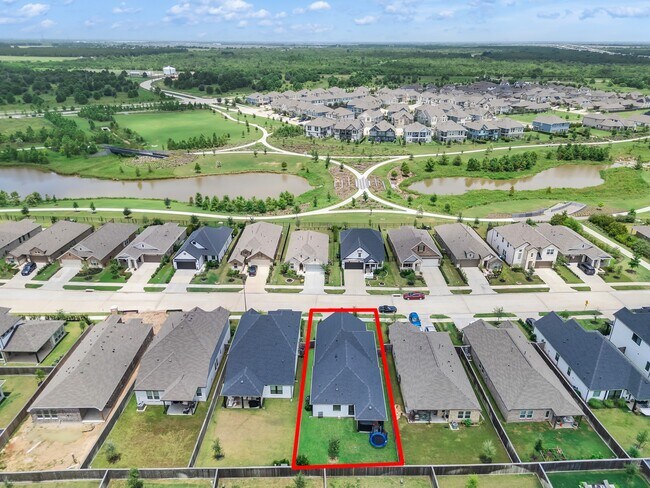 Building Photo - 21143 Austin Chalk Dr