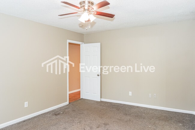 Building Photo - 369 Buffalo Creek Dr