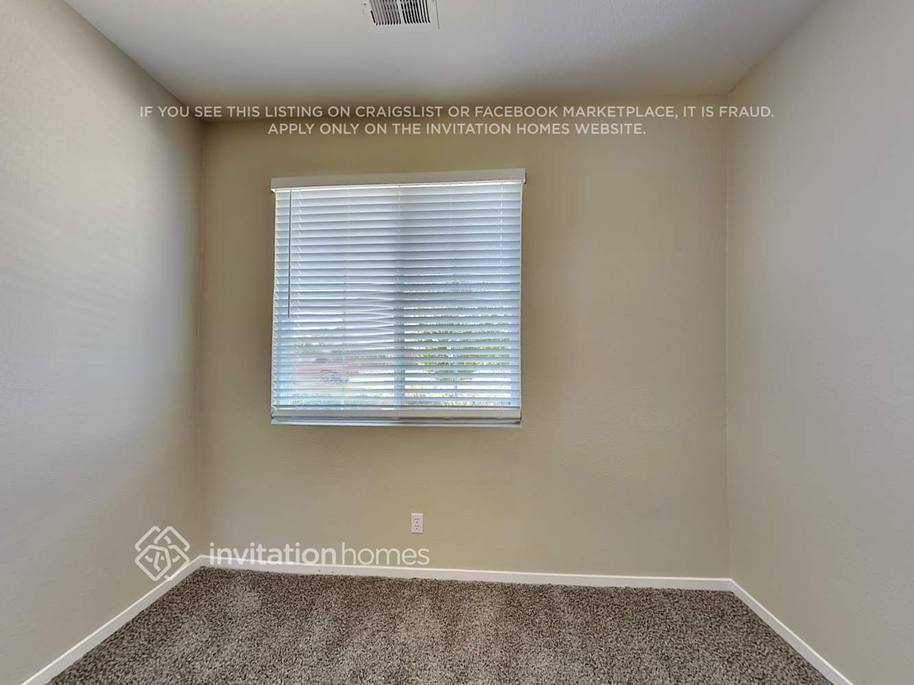 Building Photo - 573 Silver Saddle Dr