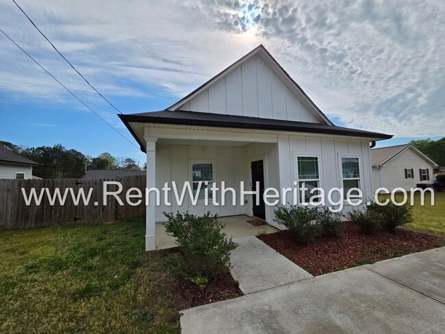 Building Photo - Awesome Ranch / Popular Carrollton Schools/ Near Adamson Square