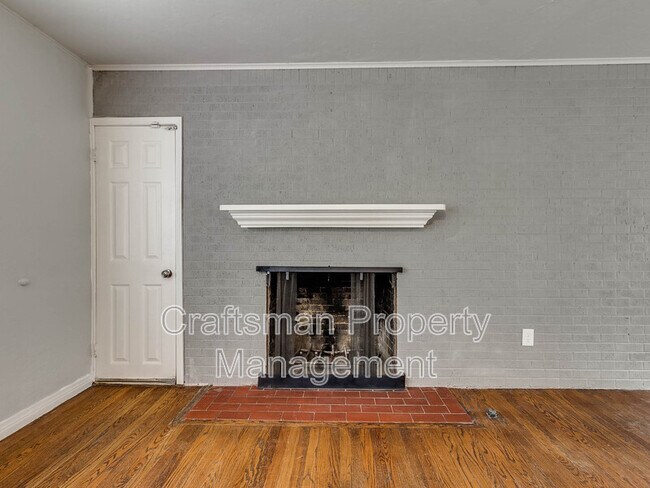 Building Photo - 1414 Oxford Way