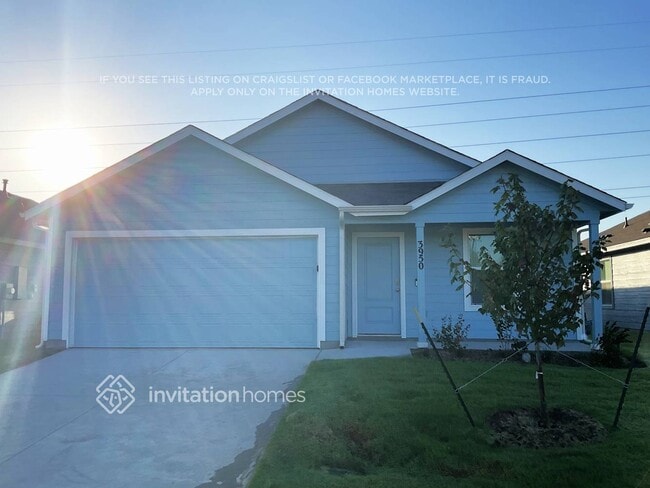 Building Photo - 3950 Saddleback Dr