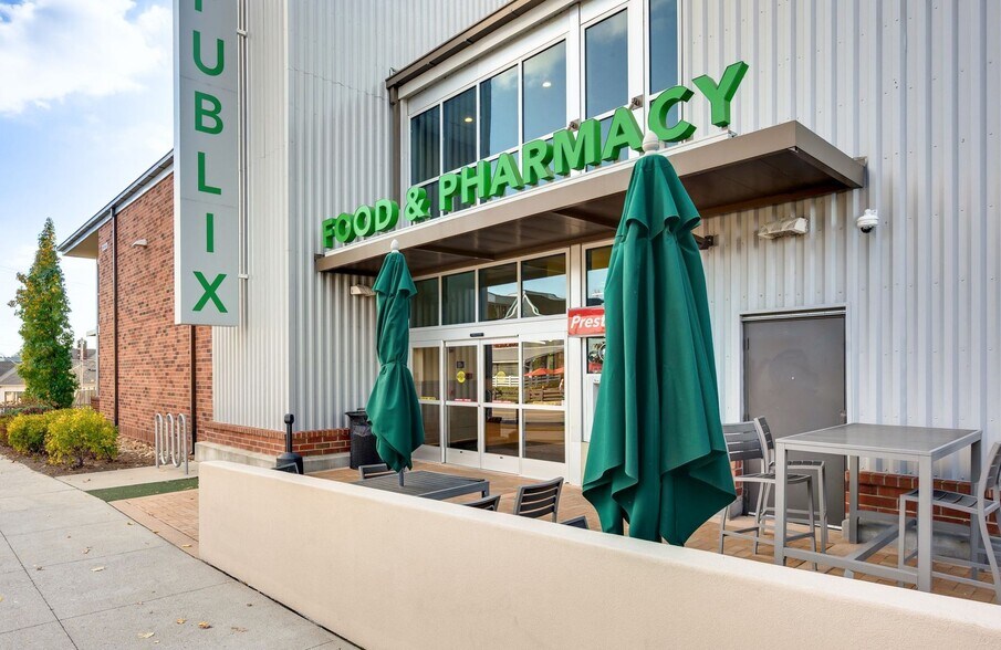 Walkable to a new Publix and many other amazing locations. - 2017A Beech Ave