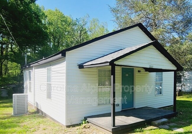 Building Photo - 1107 Brown Summit Ave