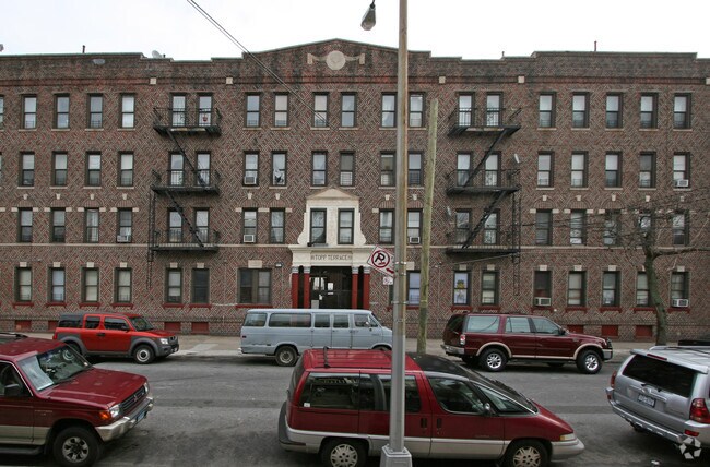 Primary Photo - 189-209 E 34th St