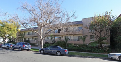 Building Photo - Dorothy Westwind by Wiseman