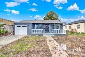 Building Photo - 1007 Maple Ave