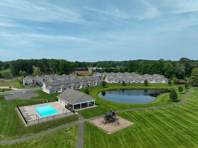 Building Photo - 309 Old Village Cir