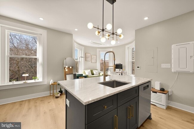 Building Photo - 1634 S Street NW Unit 5