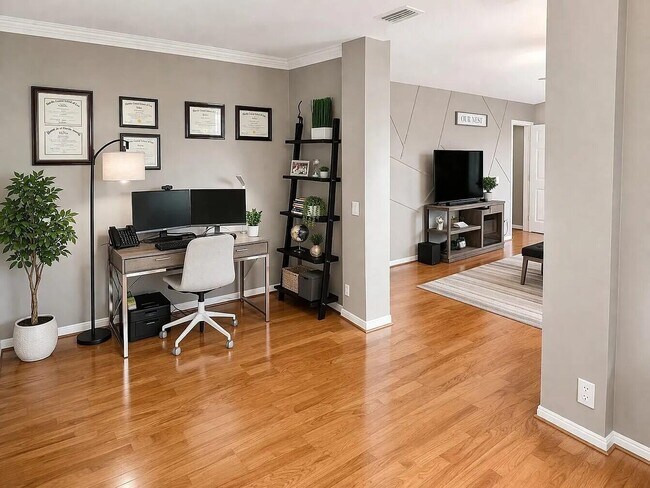 Building Photo - 131 Cameron Ct