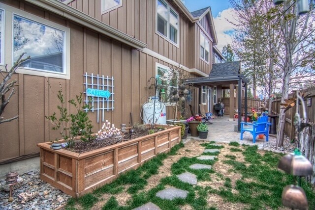 Building Photo - Beautiful 4-Bdr Craftsman with Mt. Views in Sisters!