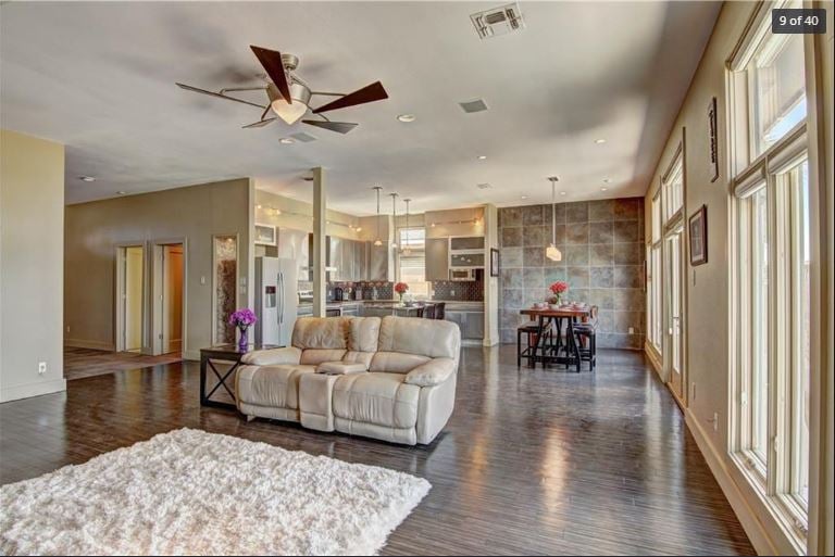 Building Photo - 13829 Halyard Dr