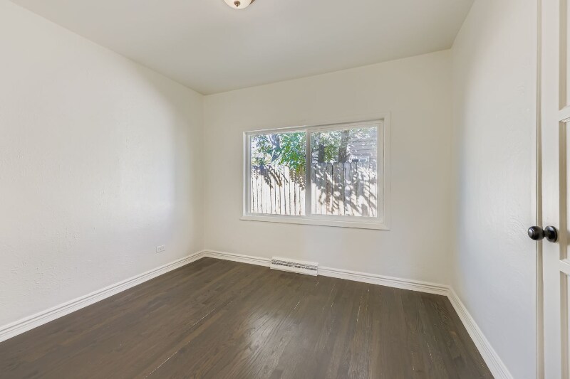 Building Photo - 1700 W Stoll Pl