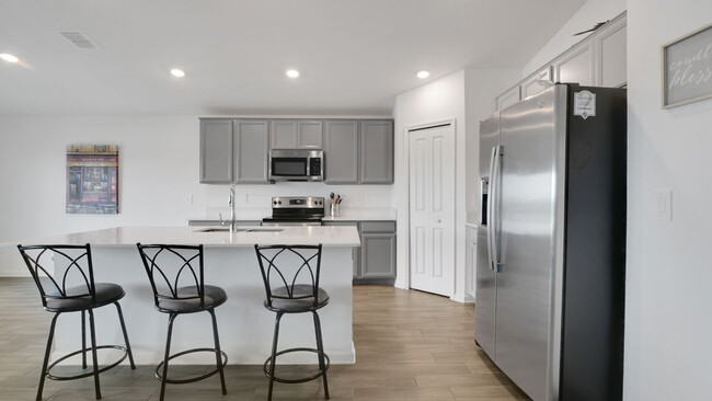 Building Photo - 5310 Preserve Blvd