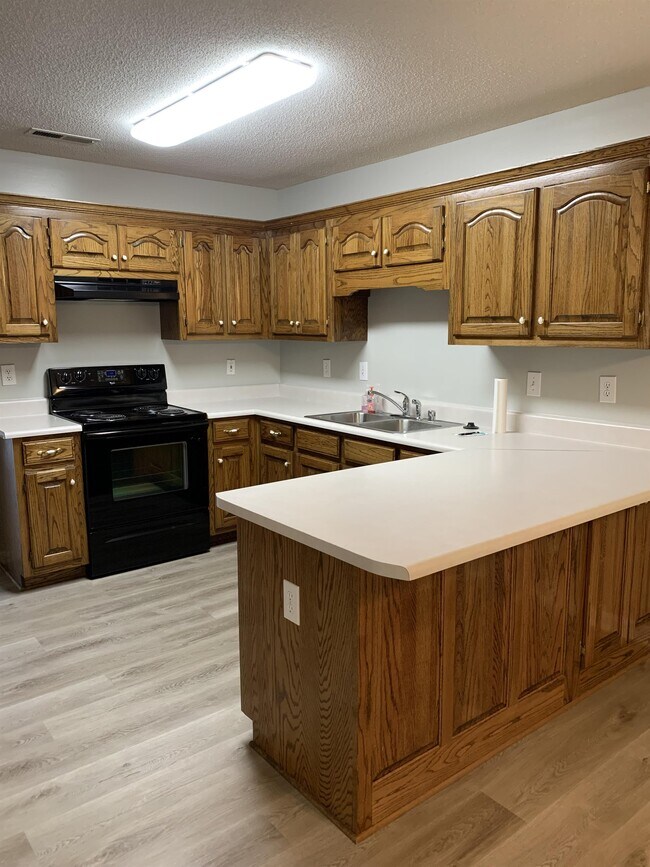 Building Photo - 3216 Darlington Dr SW