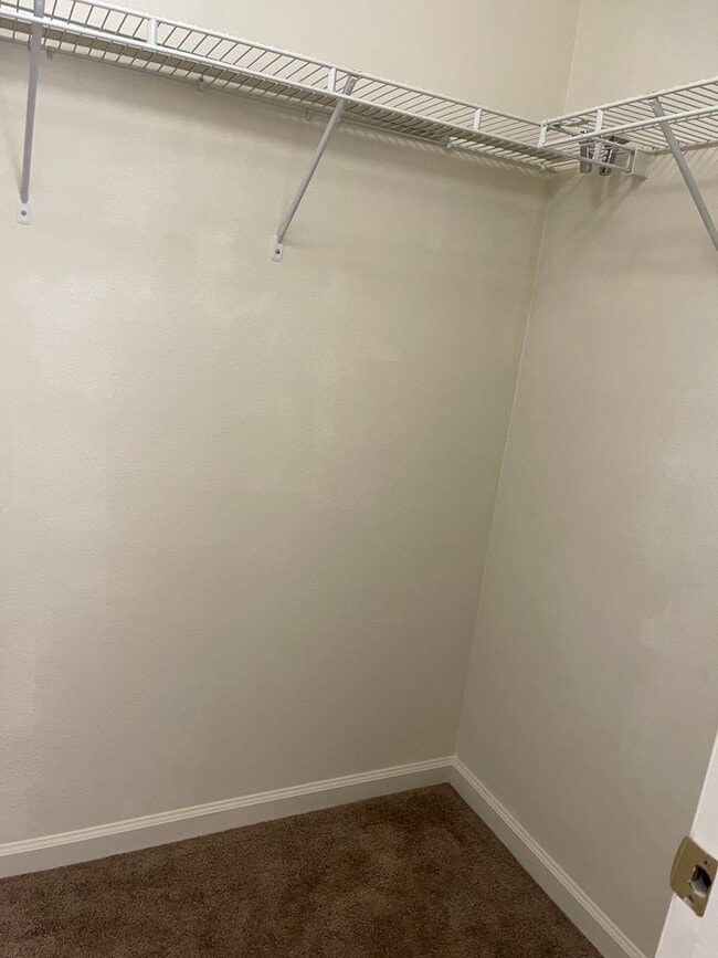 Building Photo - Being cleaned. Showing delayed.