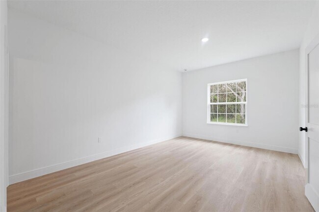 Building Photo - 15775 SW 46th Cir