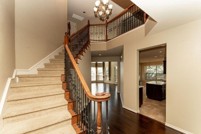 Building Photo - 604 Riley Trl