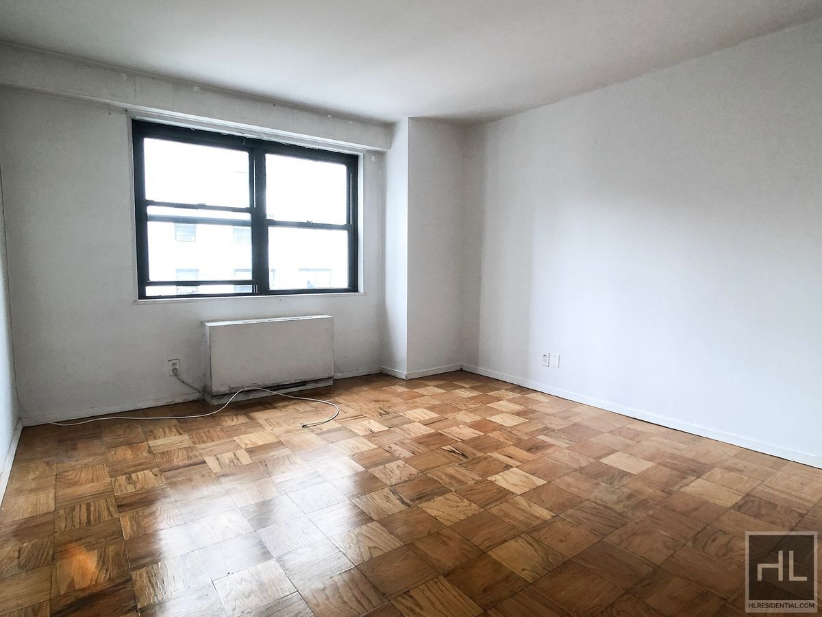 Building Photo - East 89 Street