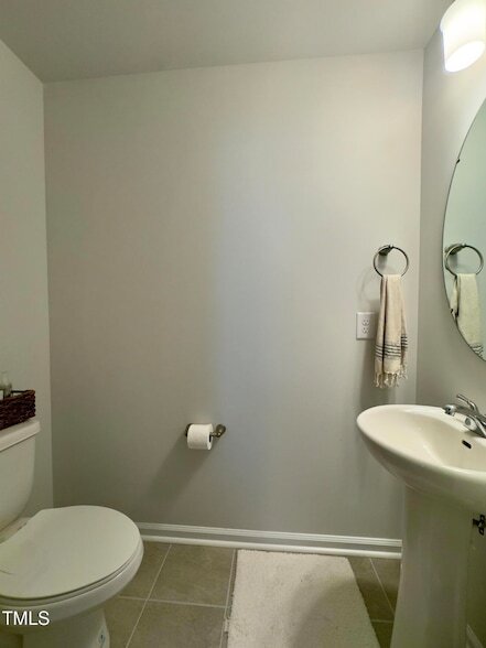 Building Photo - 276 Shingle Oak Rd