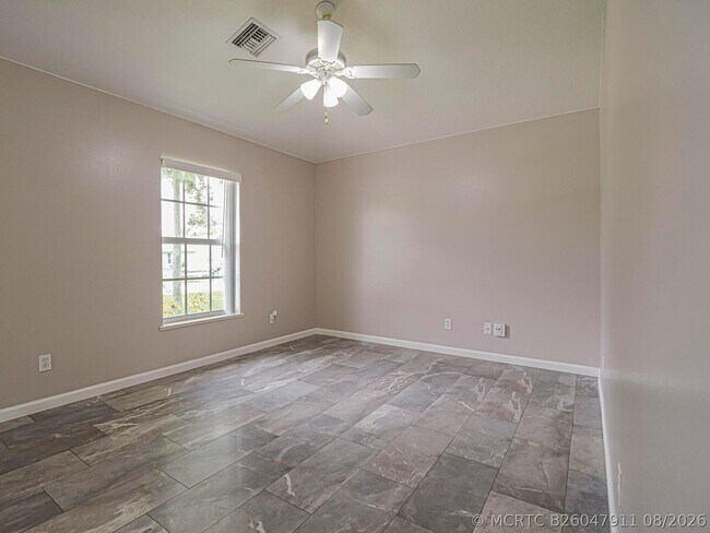Building Photo - 1456 25th Ct SW