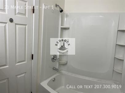 Building Photo - 21 Maple St