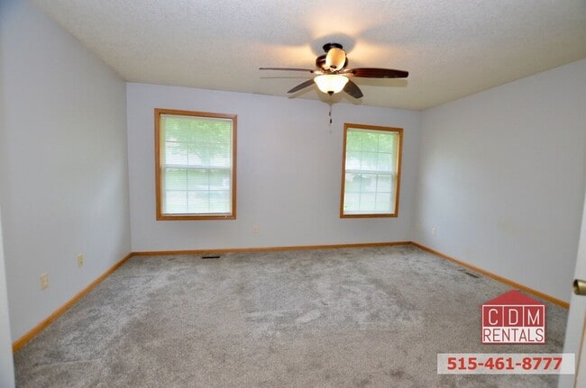 Building Photo - Wonderful DSM Ranch Home
