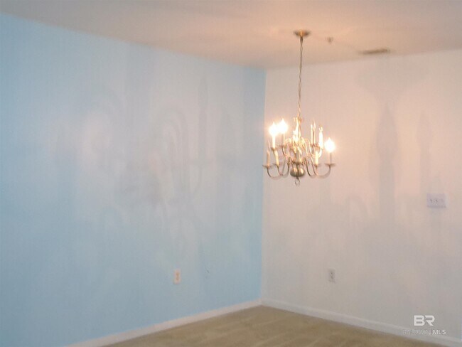 Building Photo - 1517 Regency Rd