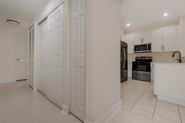 Building Photo - 18823 SW 28th St