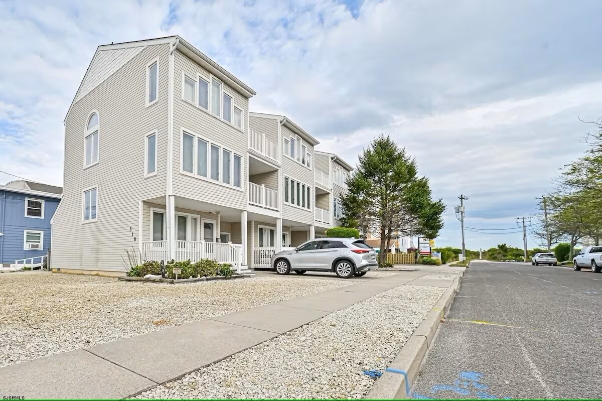 Building Photo - 518 W Brigantine Ave