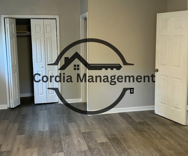 Building Photo - 3 Bed with Bonus Room 2 Bath in Scottdales