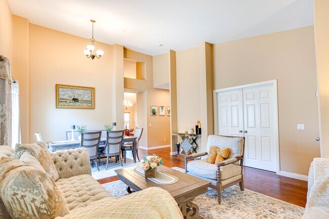 Building Photo - Beautiful Single Story House - most desire...