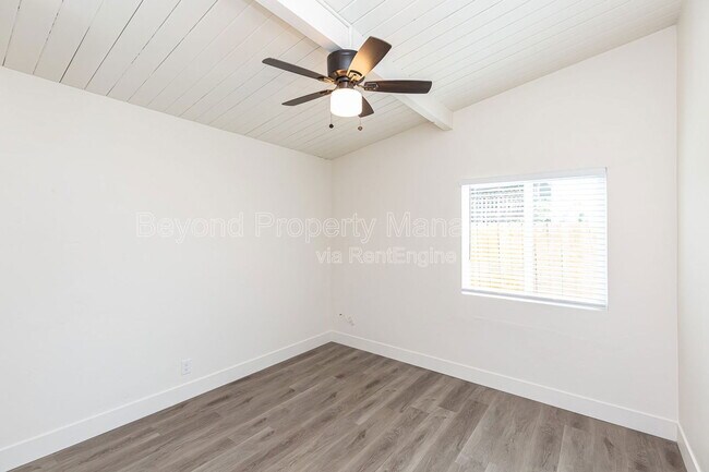 Building Photo - 1407 Bush St