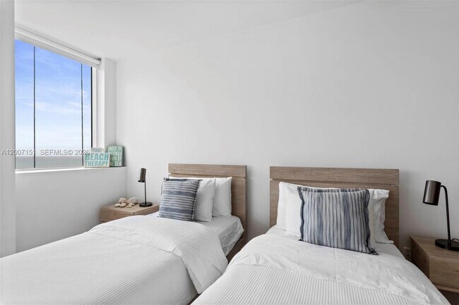 Building Photo - 4779 Collins Ave